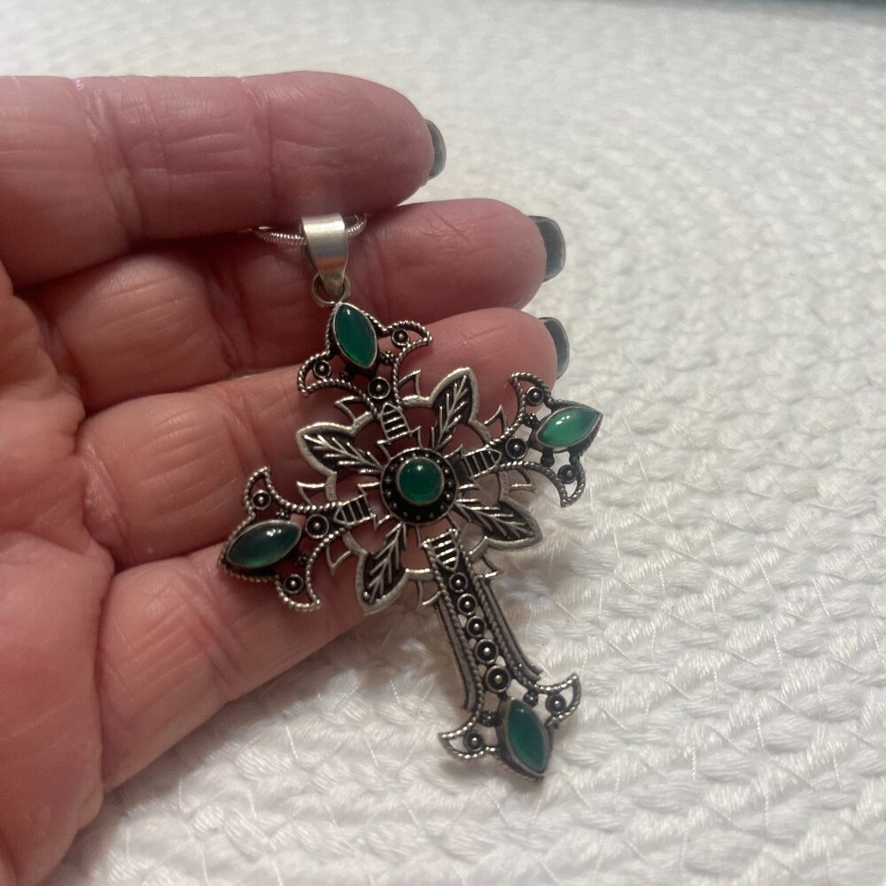 Beautiful JADE FILIGREE CROSS Handmade Sterling 925 Pendant/Chain #116D